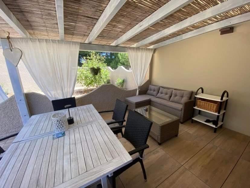 ポルト・ピノ Casa Teresaヴィラ エクステリア 写真